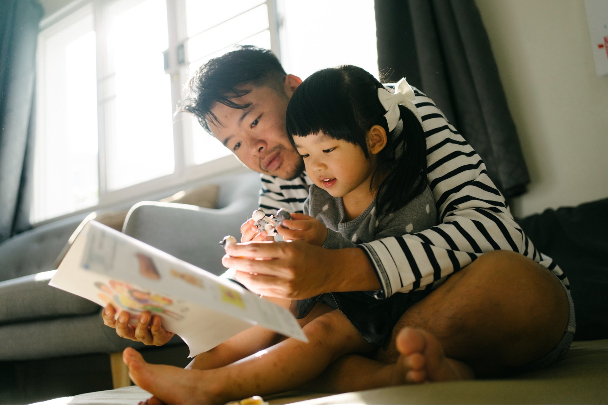 8 Ways to Minimize Screen Time and Maximize Family Time