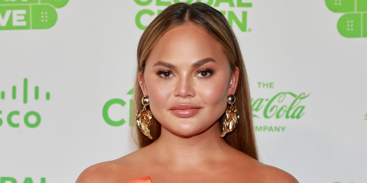 Chrissy Teigen Shared a Fully Nude Selfie to Show Fans Her Cheese-Grater Tan Lines