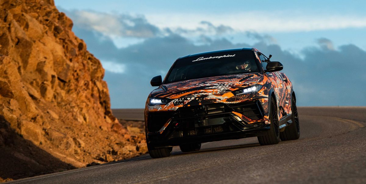 View Photos of the New Lamborghini Urus Breaking the SUV Record at Pikes Peak 5 View Photos of the New Lamborghini Urus Breaking the SUV Record at Pikes Peak