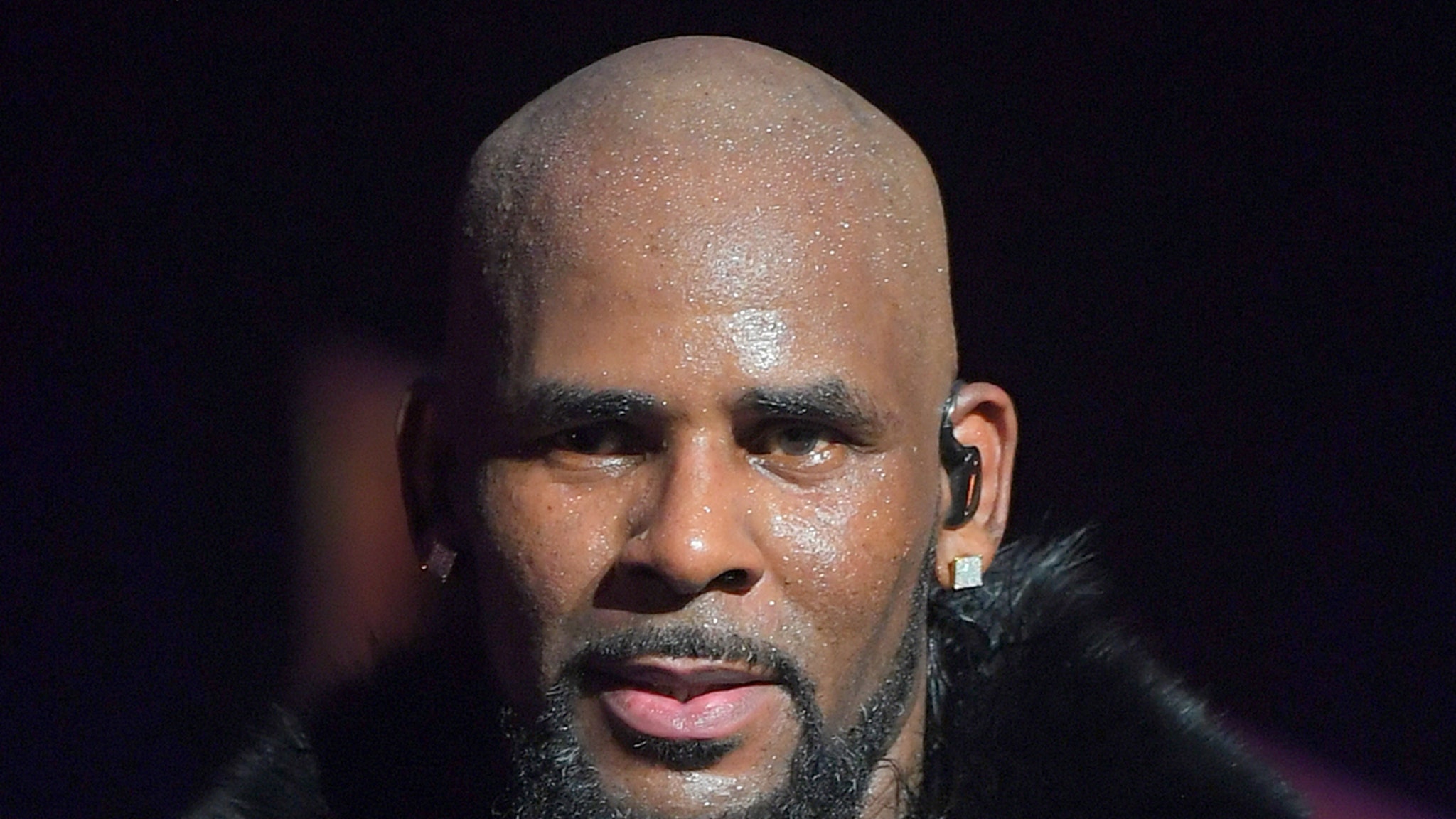R. Kelly's Alleged Victim from 2008 Set to Testify in New Trial
