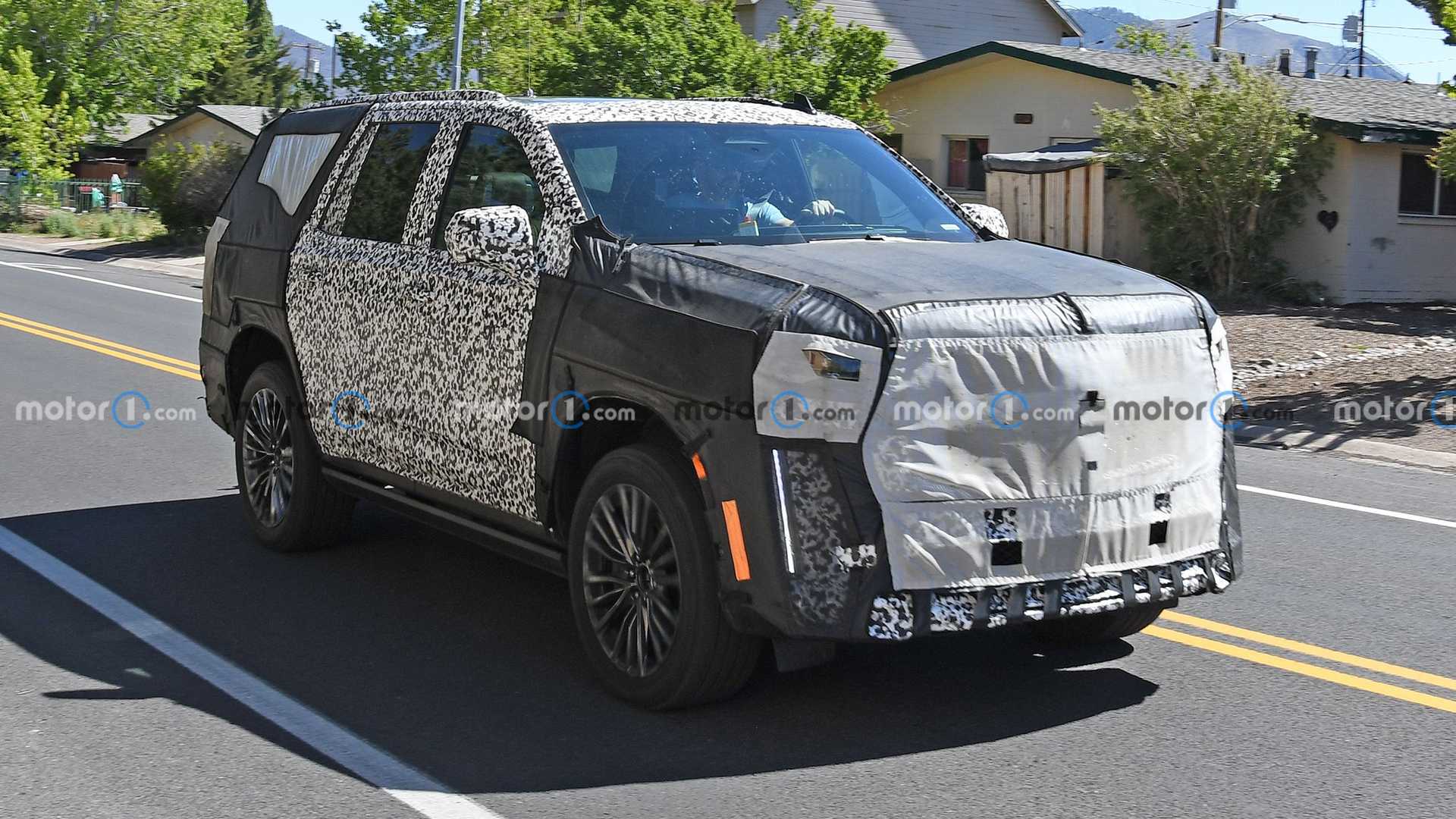 Cadillac Escalade-V High-Performance SUV Spied For The First Time