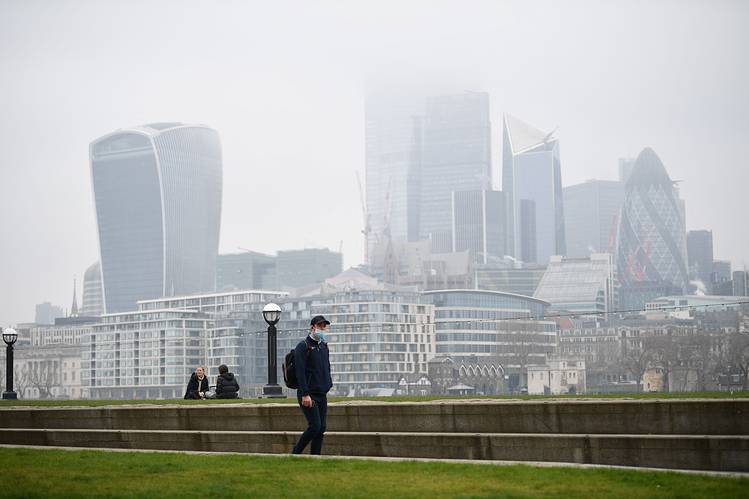 European fund manager pay gains beat UK peers amid Brexit ‘uncertainty’