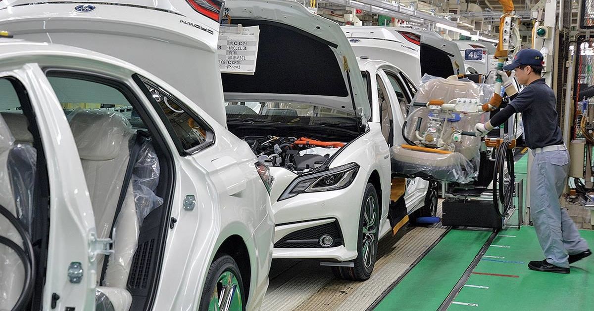 Toyota slows vehicle output