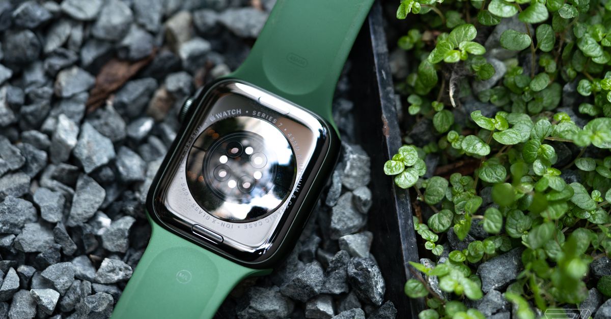 A rumored extreme sports Apple Watch could have larger screen, "strong metal" case