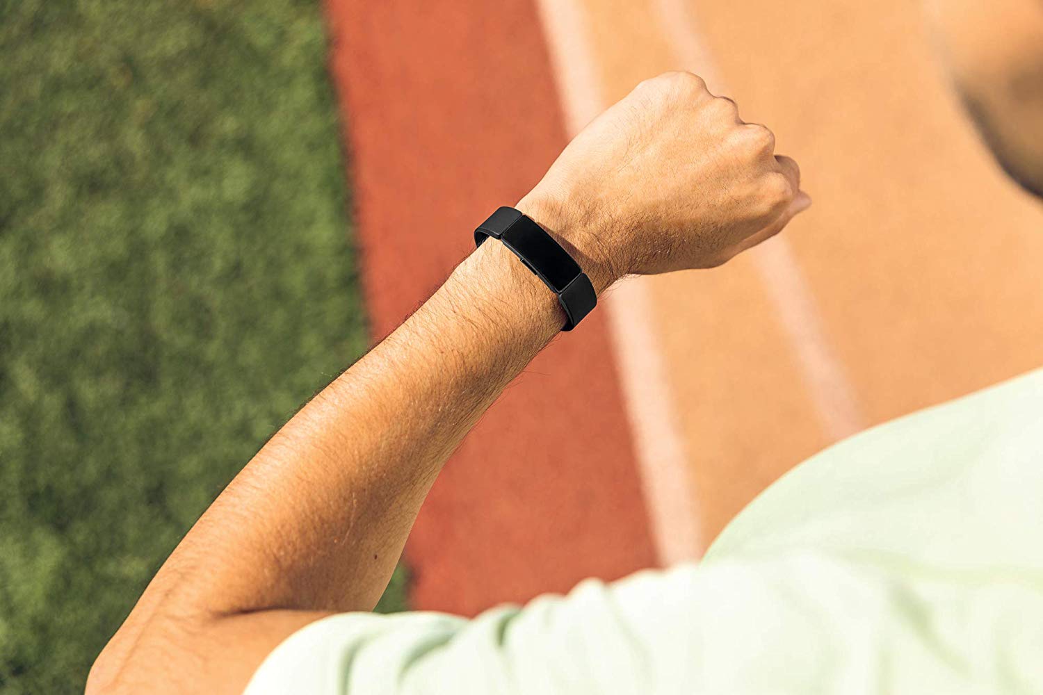 Which Fitbit device is best for you in 2022? | Digital Trends