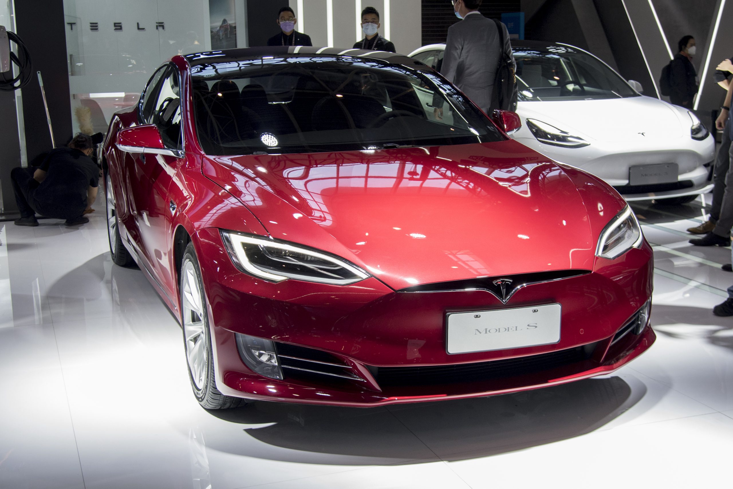 Tesla Might Not Even Be Allowed to Have That Weird Model S Steering Wheel | MotorBiscuit