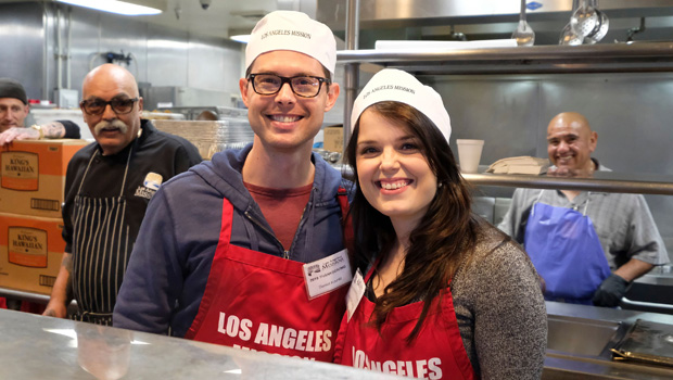 Kimberly J. Brown & Daniel Kountz Engaged: ’Halloweentown’ Stars To Wed 21 Years After Movie 124 Kimberly J. Brown & Daniel Kountz Engaged: ’Halloweentown’ Stars To Wed 21 Years After Movie