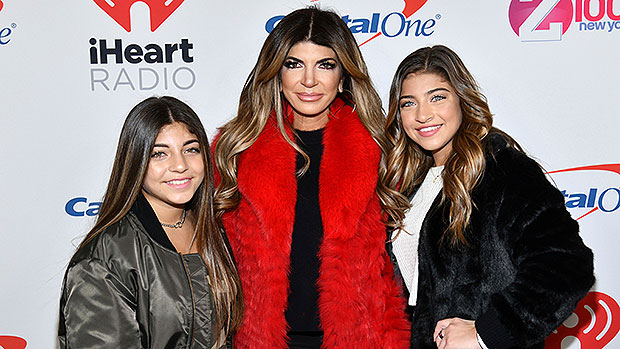 Teresa Giudice’s Lookalike Daughters Gia, 21, & Milania, 16, Pose With Her On Baseball Field: Photos
