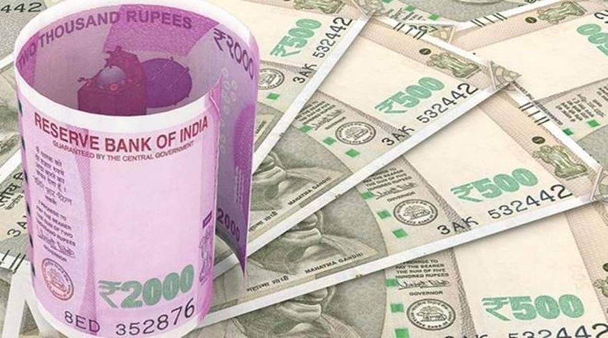 Rupee drifts down to a new record low 43 Rupee drifts down to a new record low