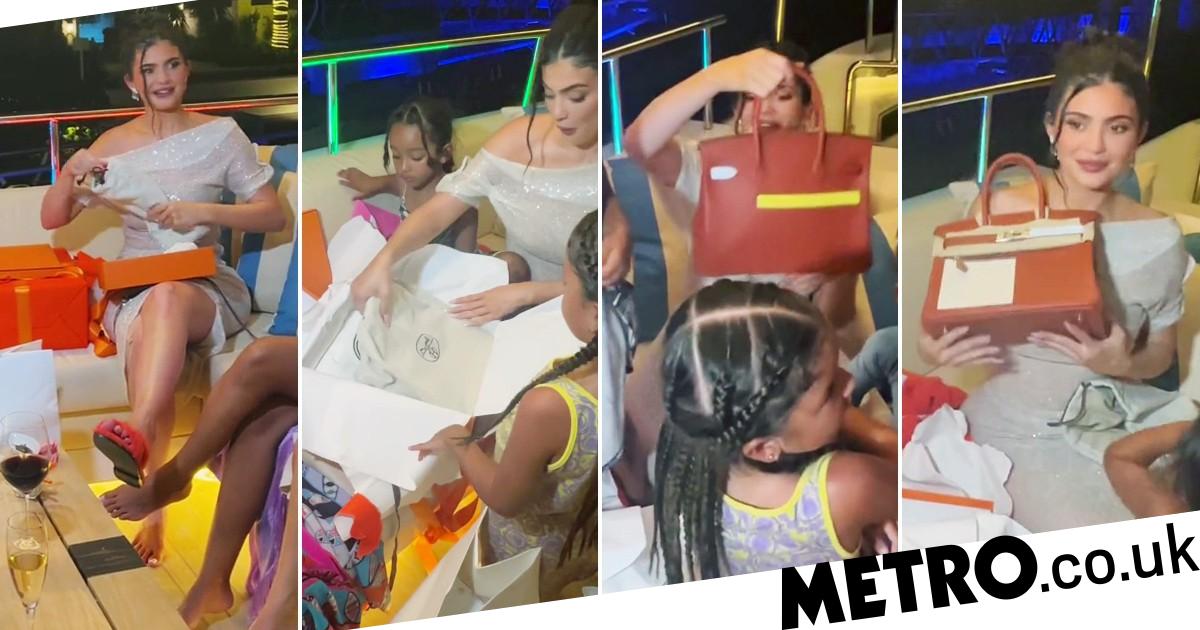 Of course, Kris Jenner gifts Kylie rare $100,000 Birkin bag for 25th birthday